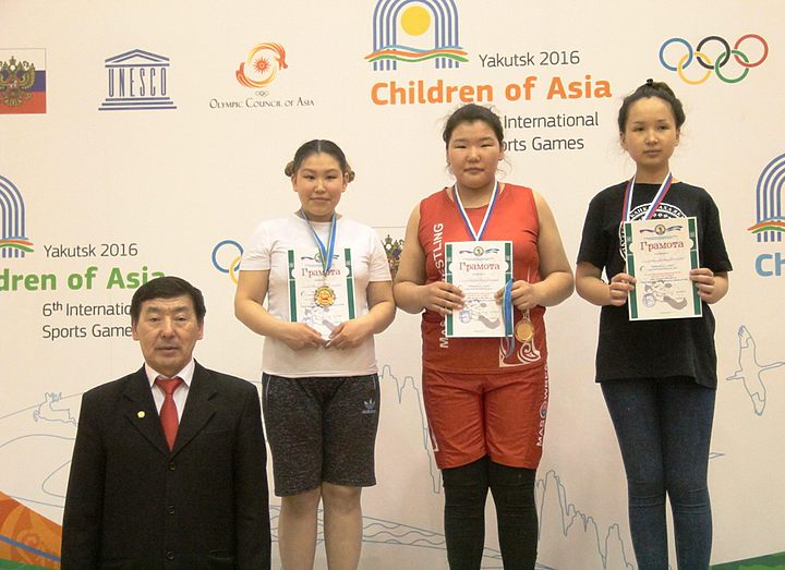 Папины дочки, или династии в мас-рестлинге