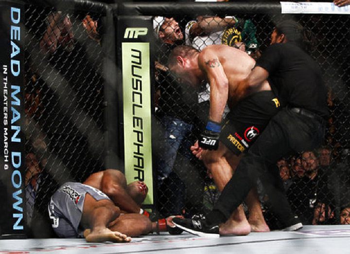 Боец ММА сошел с ума