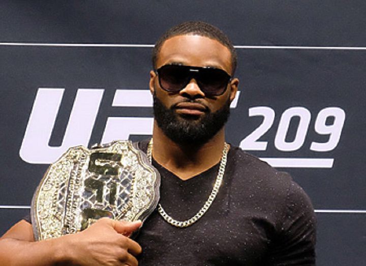 Тайрон Вудли будет защищать титул в июле