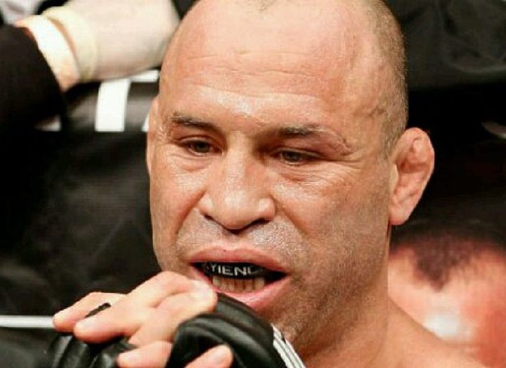 ВАНДЕРЛЕЙ СИЛВА: «СОННЕН НАПУГАН»