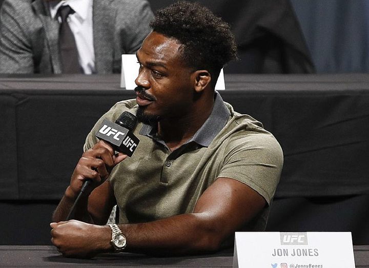 Джон Джонс ответил Даниэлю Кормье