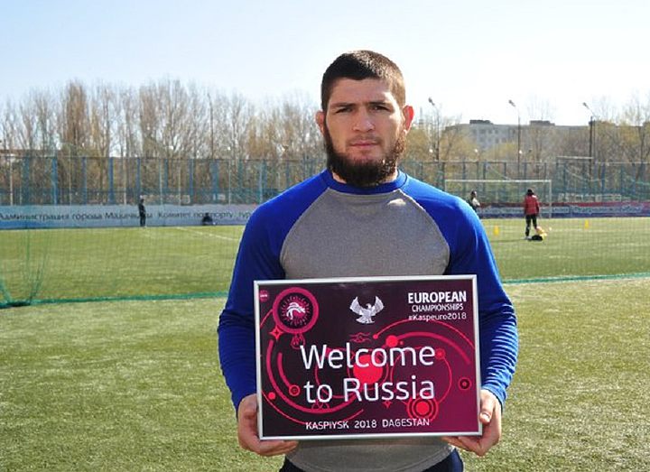 Хабиб Нурмагомедов присоединился к флэшмобу в поддержку чемпионата Европы по спортивной борьбе в Каспийске