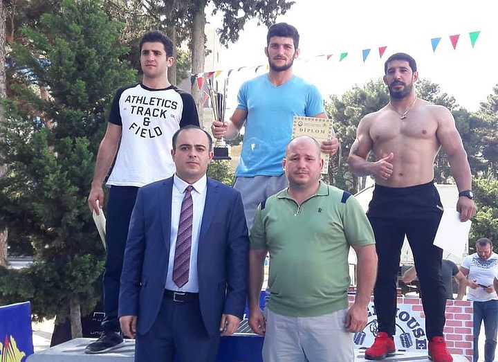 В Азербайджане в четвертый раз провели чемпионат по мас-рестлингу