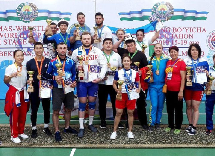 Итоги первого дня кубка мира по мас-рестлингу в Узбекистане