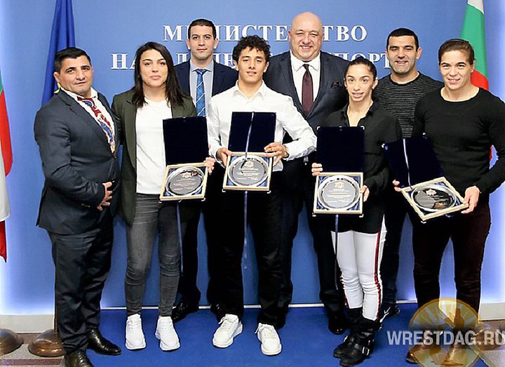 Министр спорта Болгарии наградил лауреатов «Евро-2020»