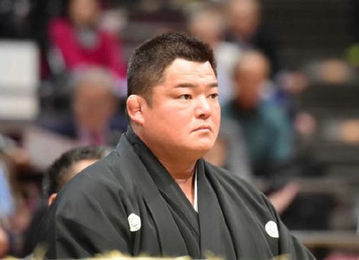 Ояката Токицукадзэ отправлен в отставку