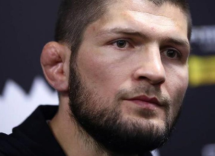 ЕМУ СЛЕДУЕТ ОСТАТЬСЯ В UFC