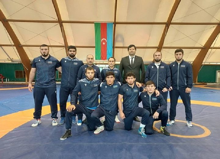 Азербайджан выбрал 19 борцов на молодежный ЧМ